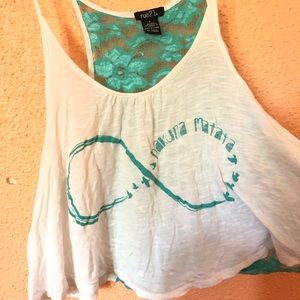 Spaghetti strap loose shirt